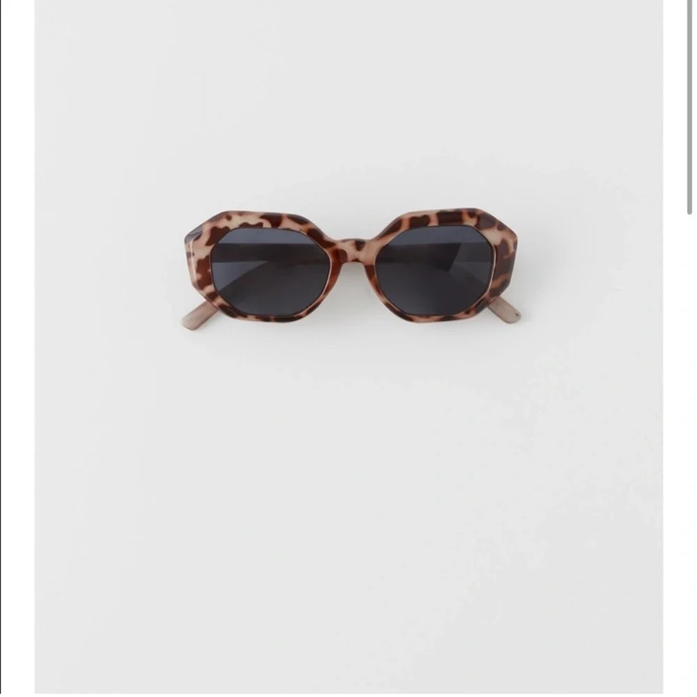 Zara hexagonal sunglasses